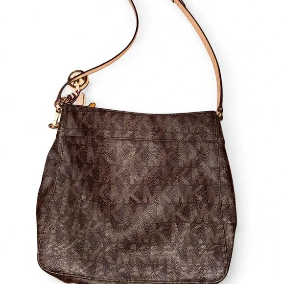 Michael Kors crossbody bag with adjustable strap - Picture 2 of 5